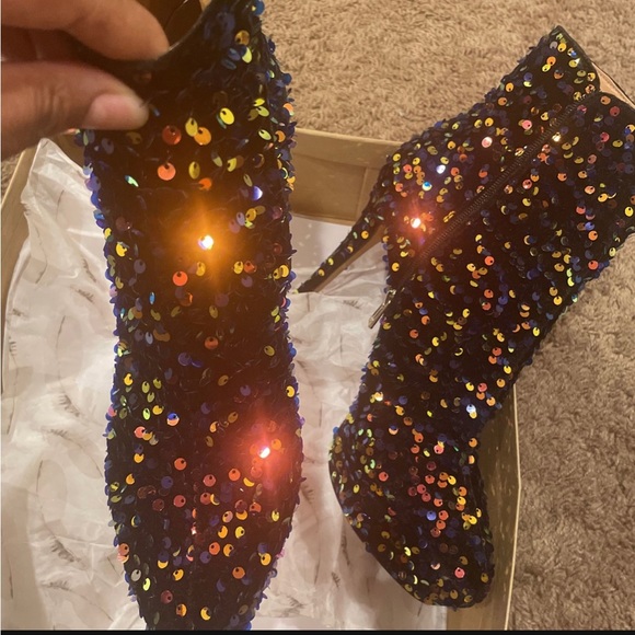 Multicolored sequined bootie - Picture 3 of 4